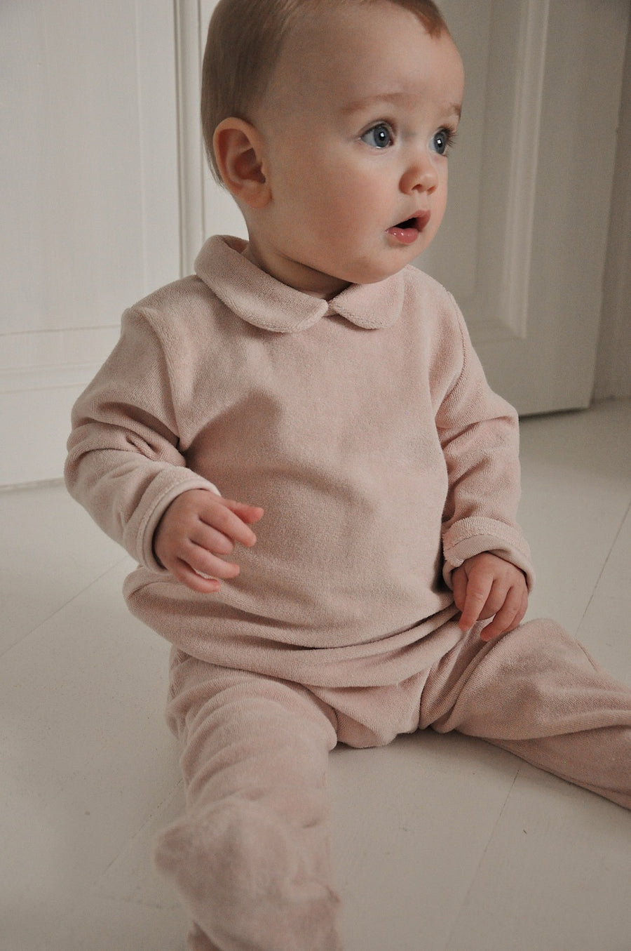 <tc>Moon jumpsuit barely pink</tc>