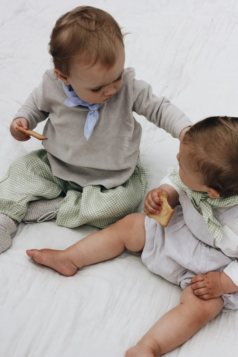 <tc>Studdy romper beach</tc>