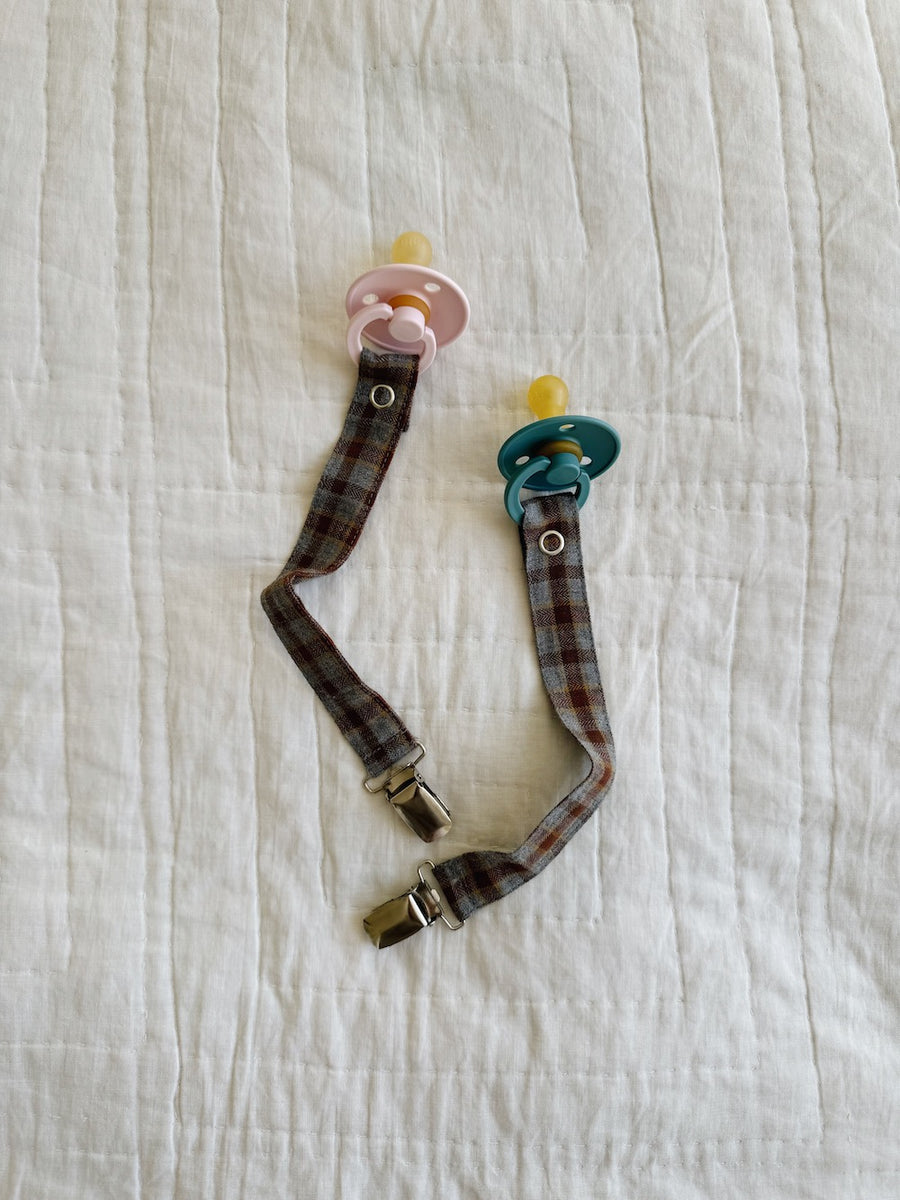 Pacifier clip grey check