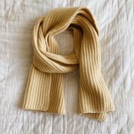 Seal scarf honey