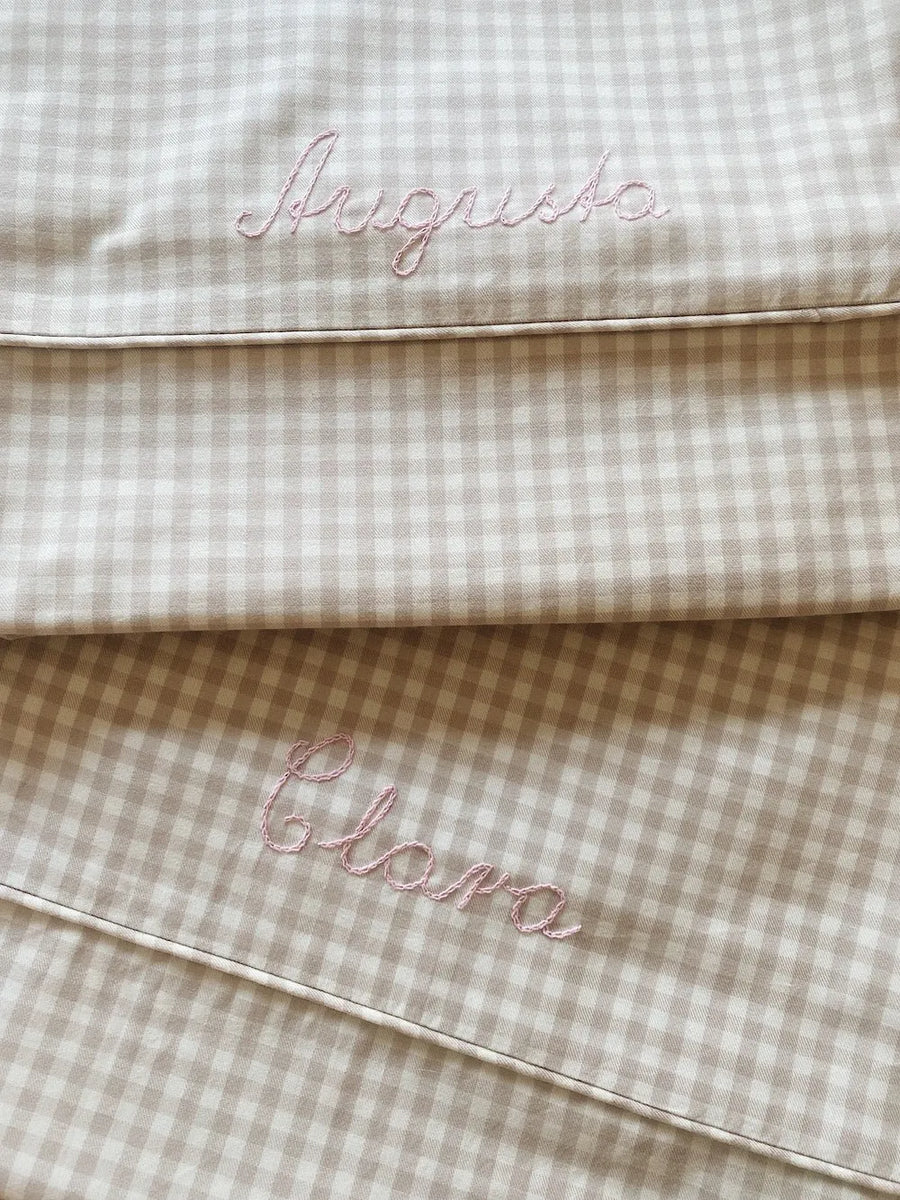 Classic baby bedding - beige gingham