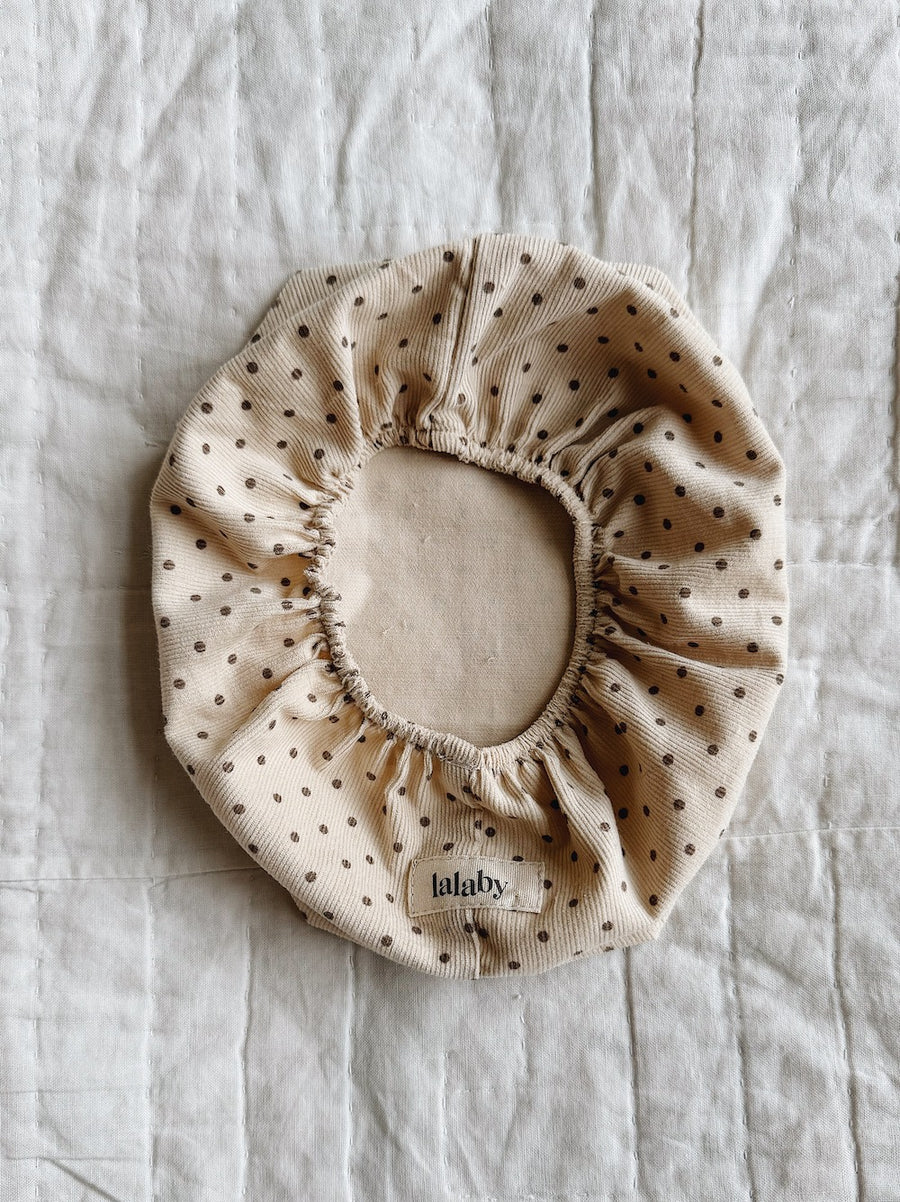 Wet wipe cover brown dot