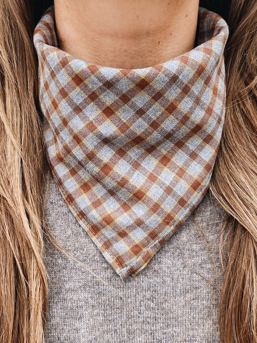 Vera scarf grey check