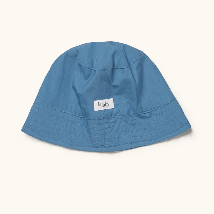 <tc>Loui hat sea</tc>