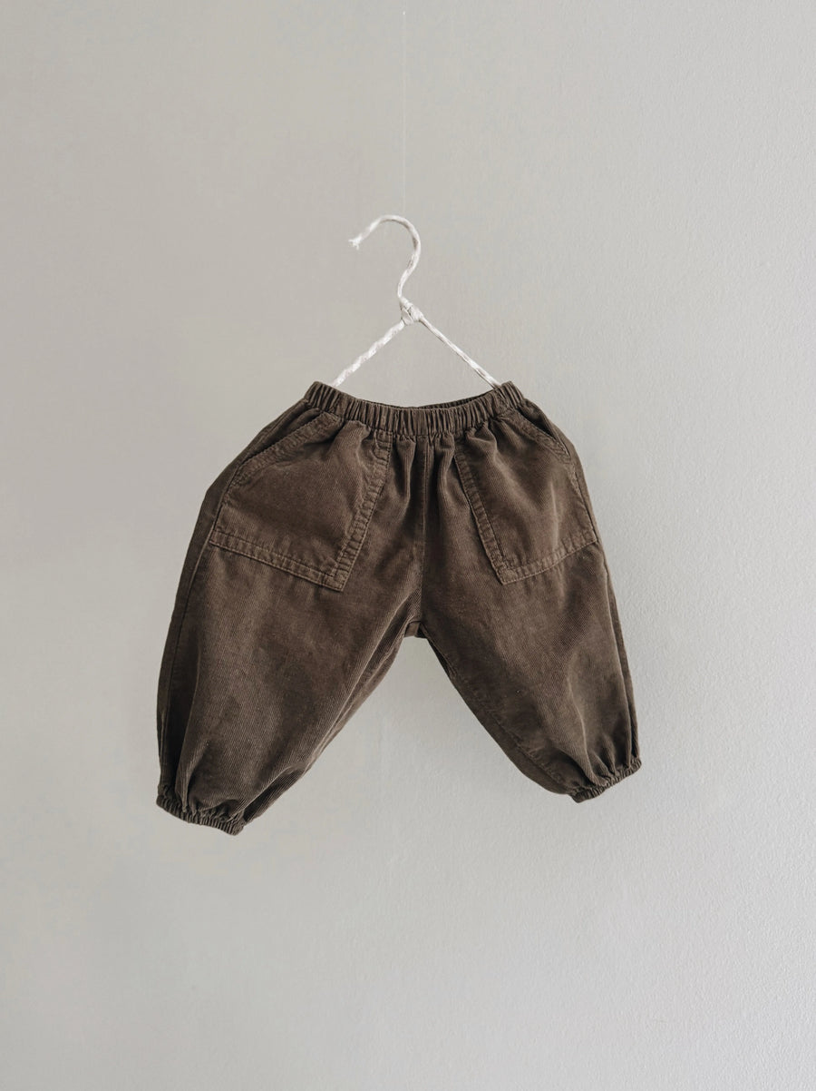 Panda pants wood