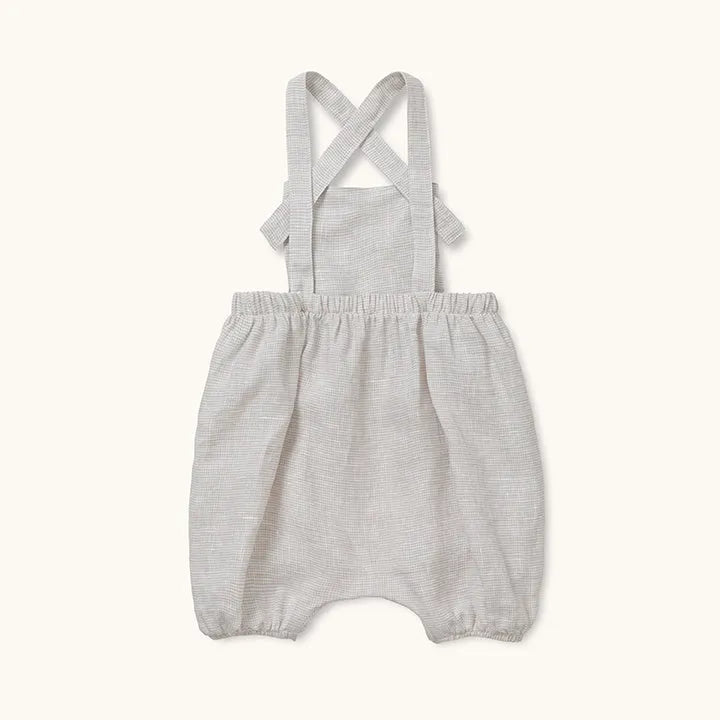 <tc>Studdy romper beach</tc>
