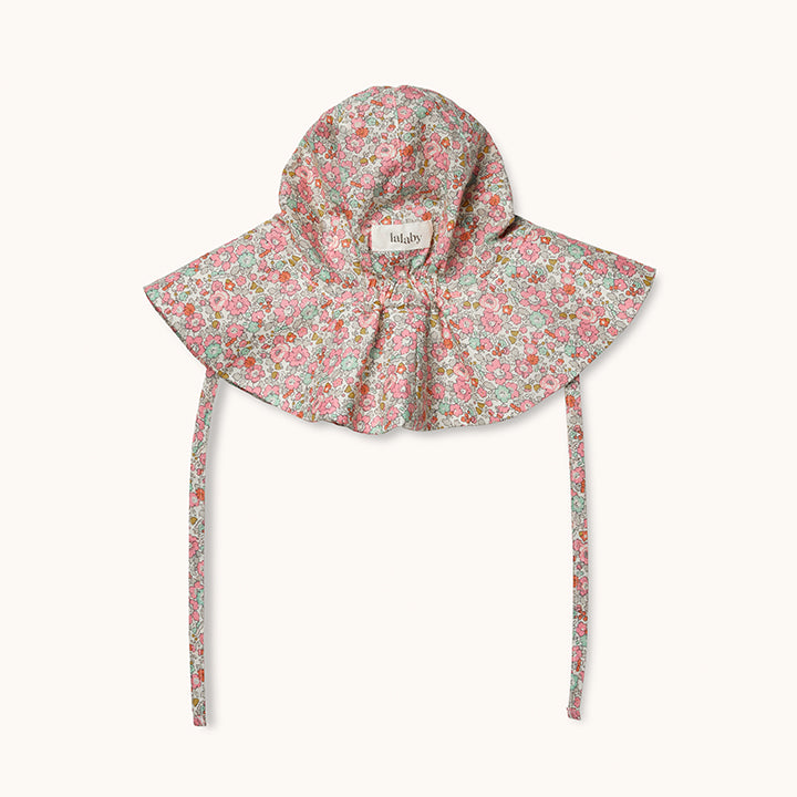 Yvonne hat pink betsy