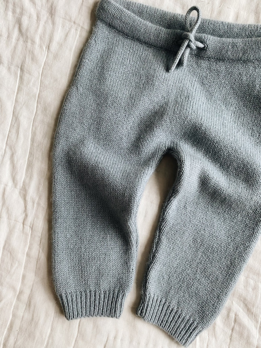 Stormy pants dove