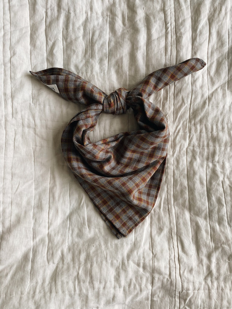 Vera scarf grey check
